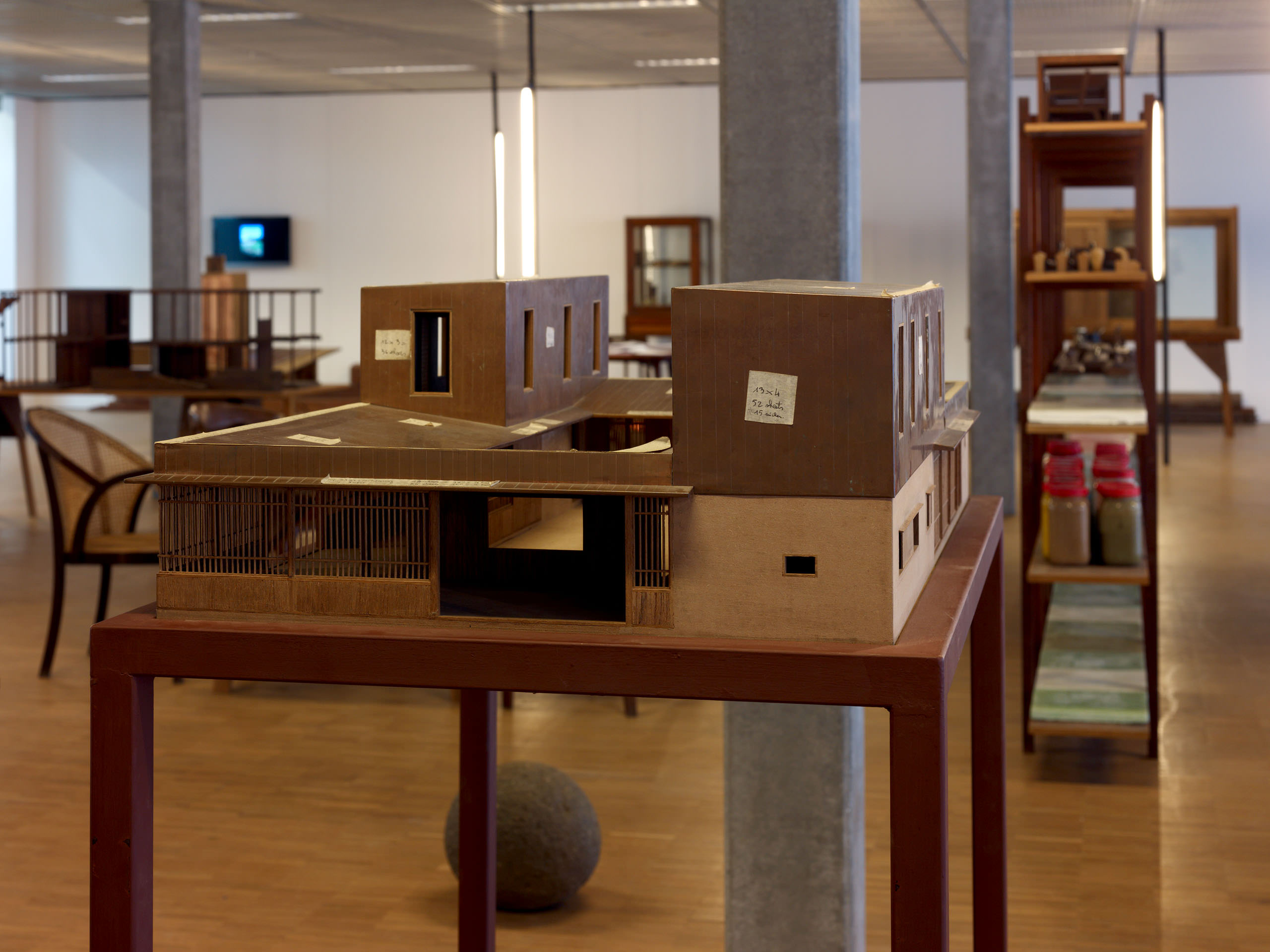 E11328 AP45 028202 j2560